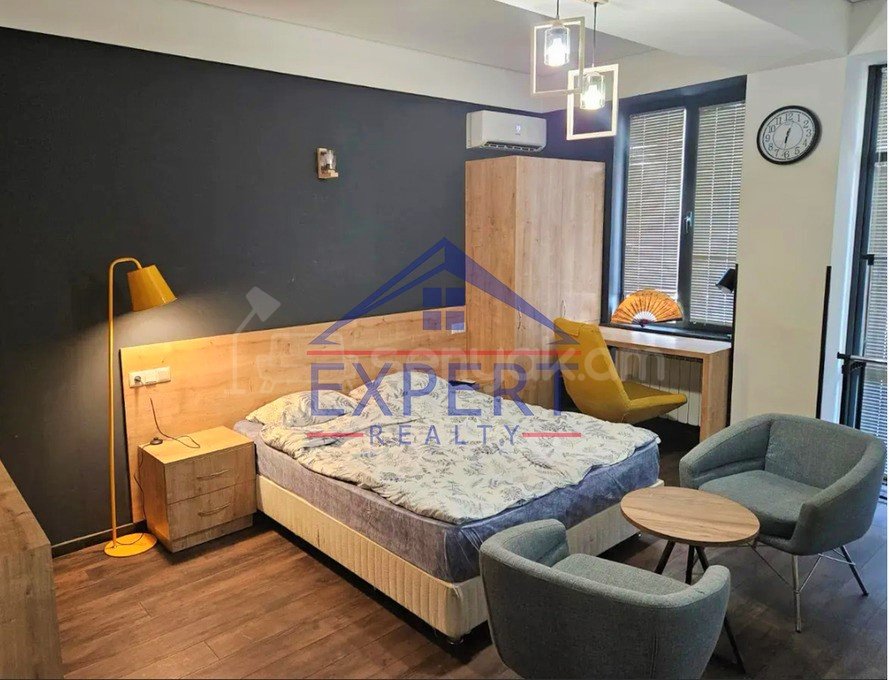 1 Սենյականոց Բնակարան, 40քմ, 1/8 հարկ, Դիզայներական Վերանորոգված, Կահավորված