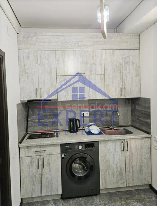 1 Սենյականոց Բնակարան, 40քմ, 1/8 հարկ, Դիզայներական Վերանորոգված, Կահավորված