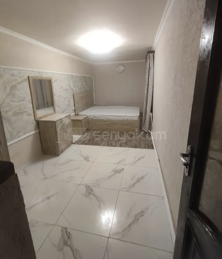 3 Սենյականոց Բնակարան Քարե Շենքում, 74քմ, 1/1 հարկ, Կապիտալ Վերանորոգված, Կահավորված, Արևկող