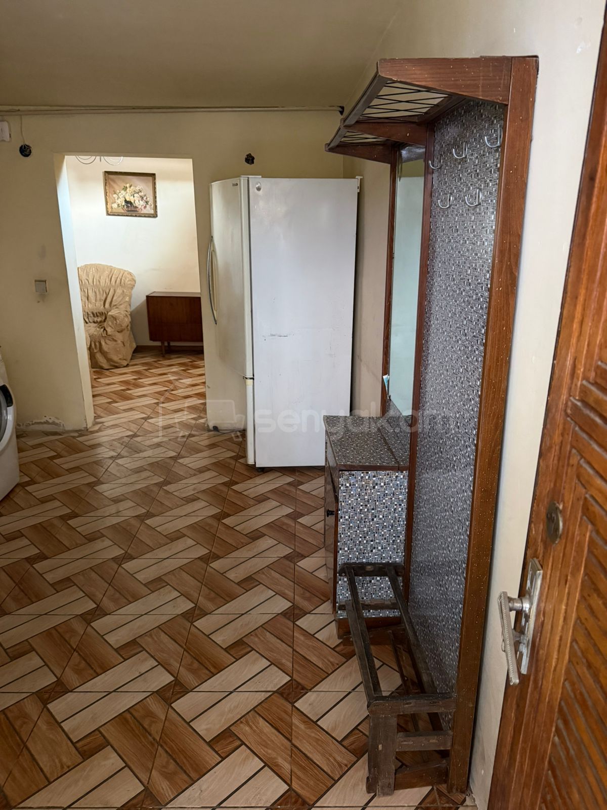 2 Սենյականոց Բնակարան Քարե Շենքում, 48քմ, 1/1 հարկ, Նորմալ Վիճակում, Կահավորված