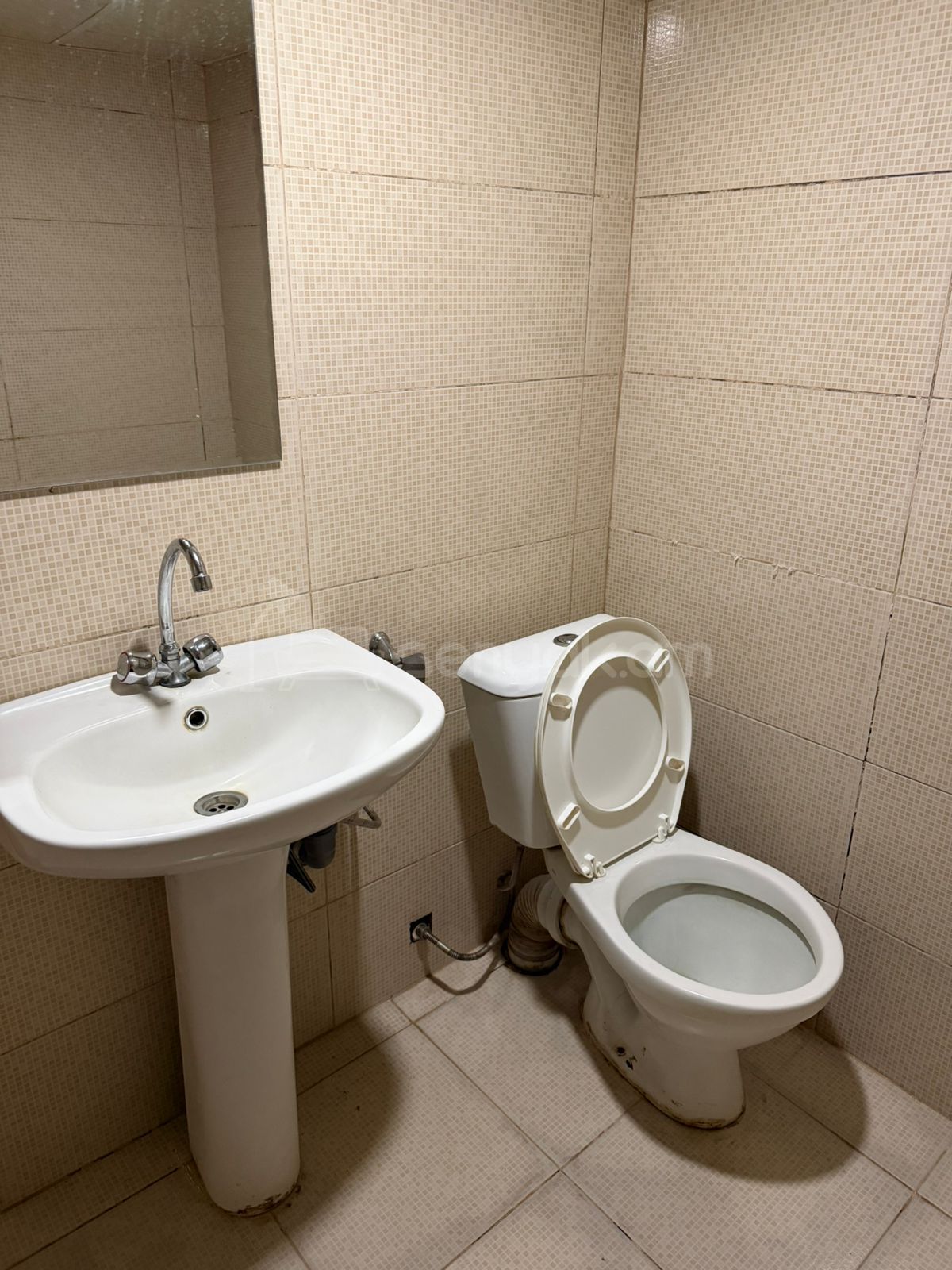 2 Սենյականոց Բնակարան Քարե Շենքում, 48քմ, 1/1 հարկ, Նորմալ Վիճակում, Կահավորված