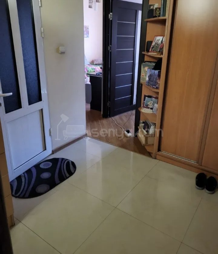 3 Սենյականոց Բնակարան, 77քմ, 5/9 հարկ, Նորմալ Վիճակում, Կահավորված, Արևկող