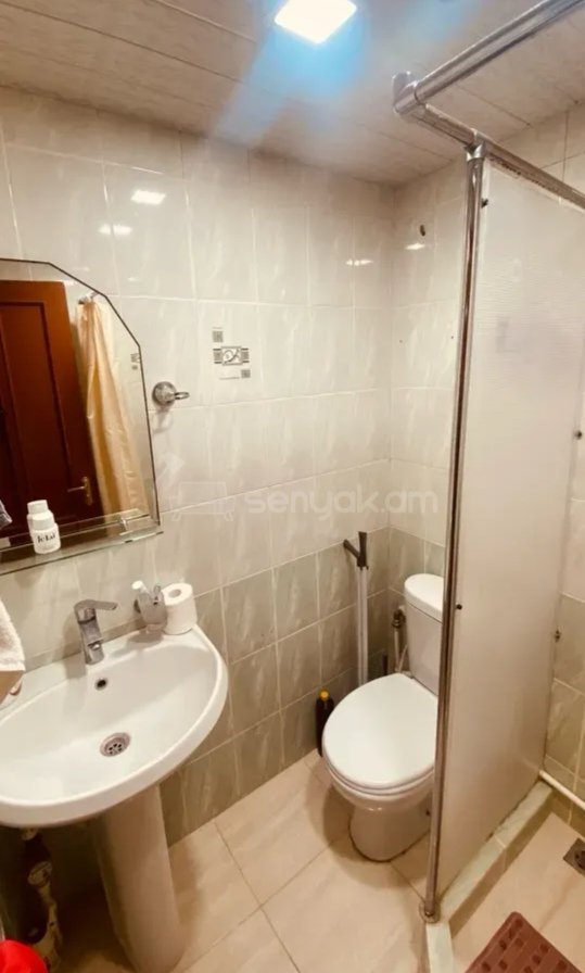 2 Սենյականոց Բնակարան, 50քմ, 9/9 հարկ, Նորմալ Վիճակում, Կահավորված