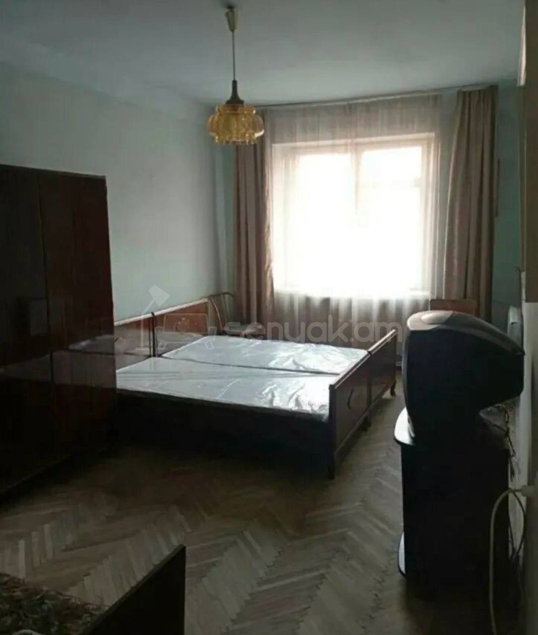 2 Սենյականոց Բնակարան Քարե Շենքում, 63քմ, 5/5 հարկ, Նորմալ Վիճակում, Կահավորված, Արևկող