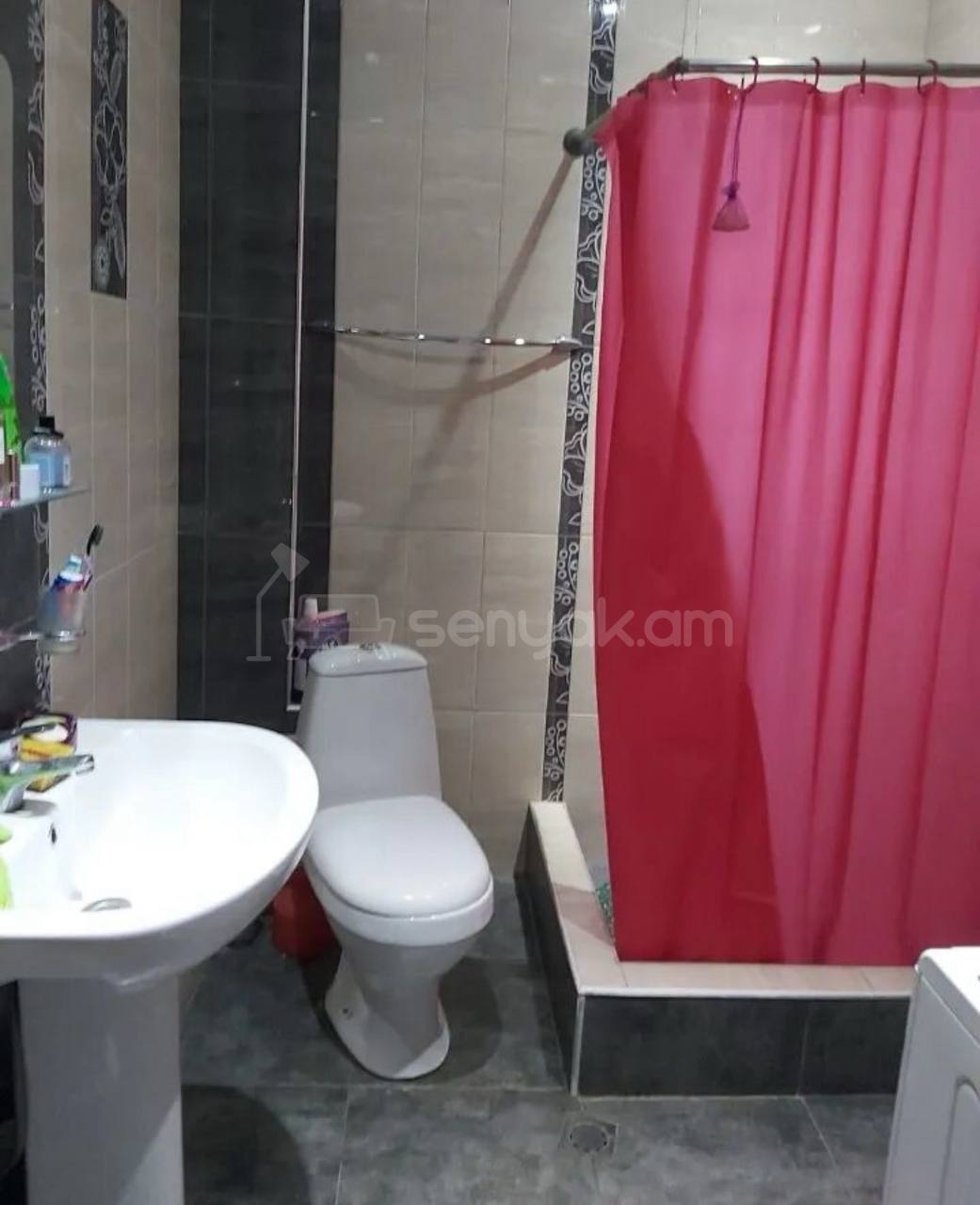 2 Սենյականոց Բնակարան Քարե Շենքում, 62քմ, 2/4 հարկ, Դիզայներական Վերանորոգված, Կահավորված, Արևկող