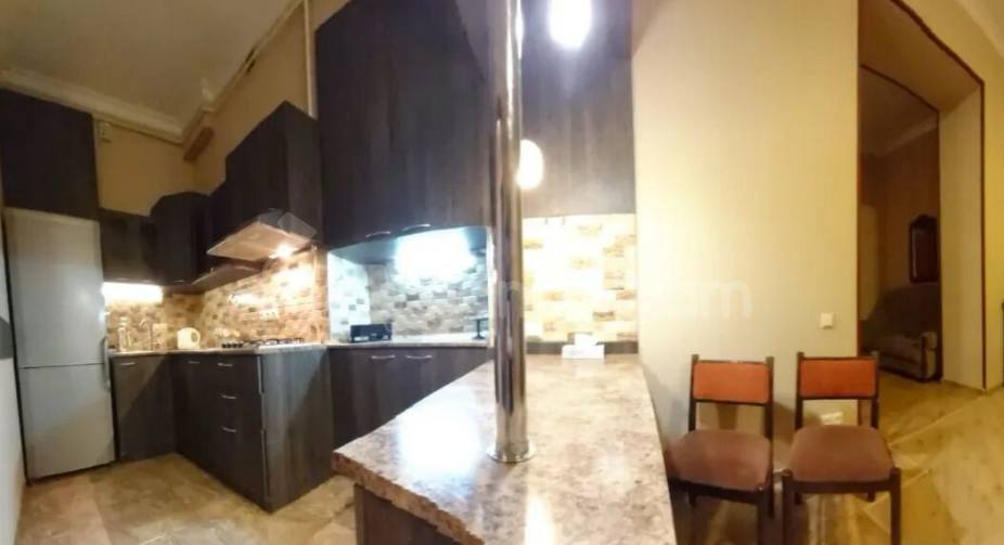 2 Սենյականոց Բնակարան Քարե Շենքում, 62քմ, 2/4 հարկ, Դիզայներական Վերանորոգված, Կահավորված, Արևկող