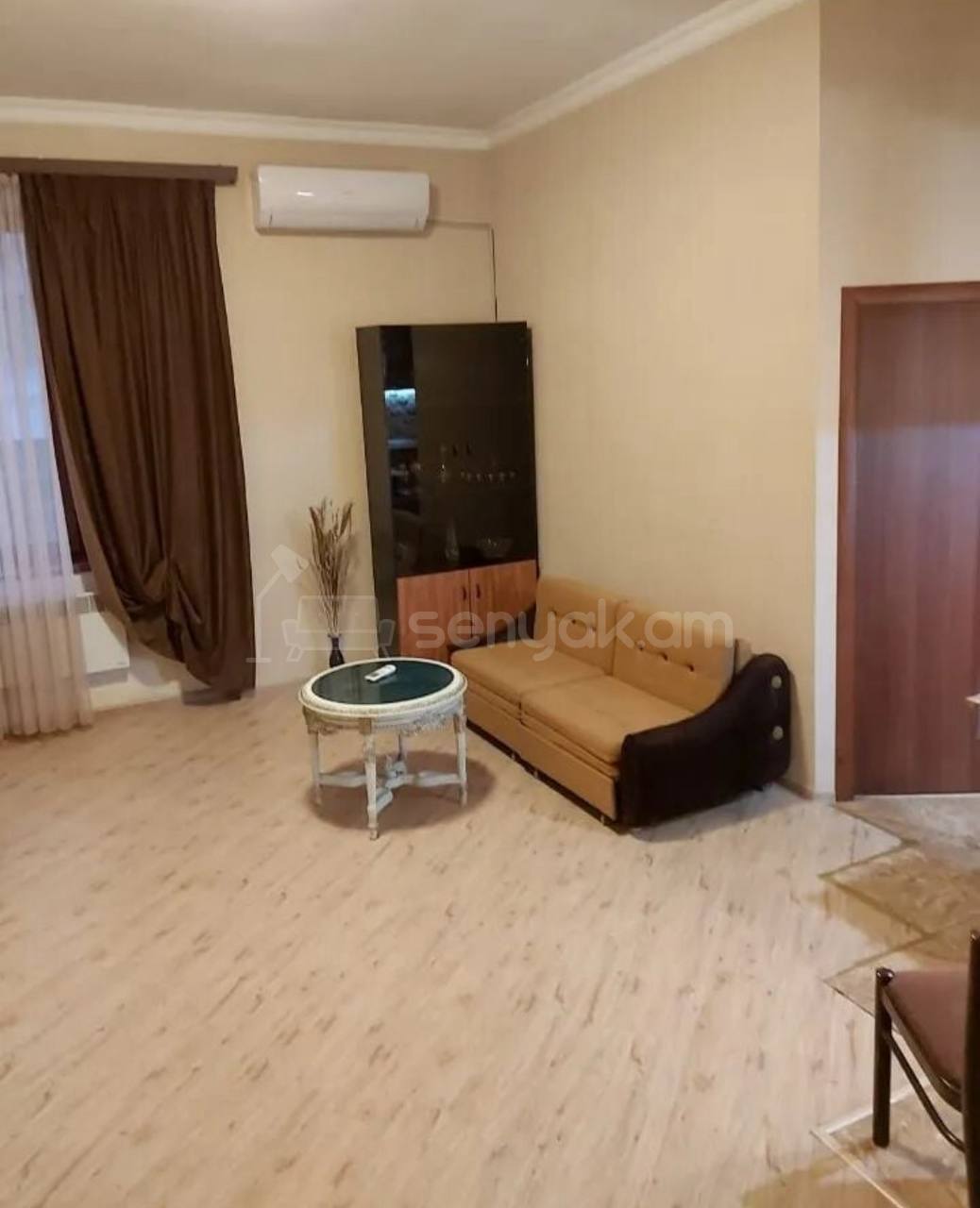 2 Սենյականոց Բնակարան Քարե Շենքում, 62քմ, 2/4 հարկ, Դիզայներական Վերանորոգված, Կահավորված, Արևկող