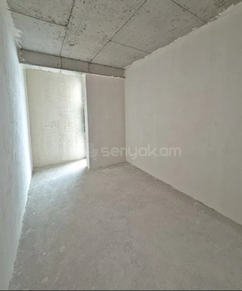 2 Սենյականոց Բնակարան, 42քմ, 3/6 հարկ, Զրոյական Վիճակում