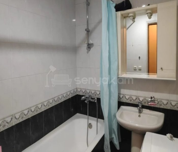 3 Սենյականոց Բնակարան Քարե Շենքում, 80քմ, 5/6 հարկ, Կապիտալ Վերանորոգված