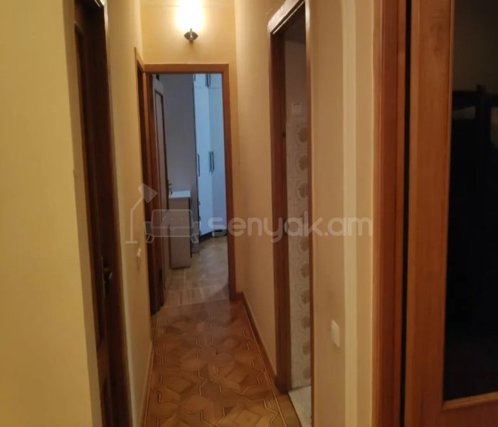 3 Սենյականոց Բնակարան Քարե Շենքում, 80քմ, 5/6 հարկ, Կապիտալ Վերանորոգված