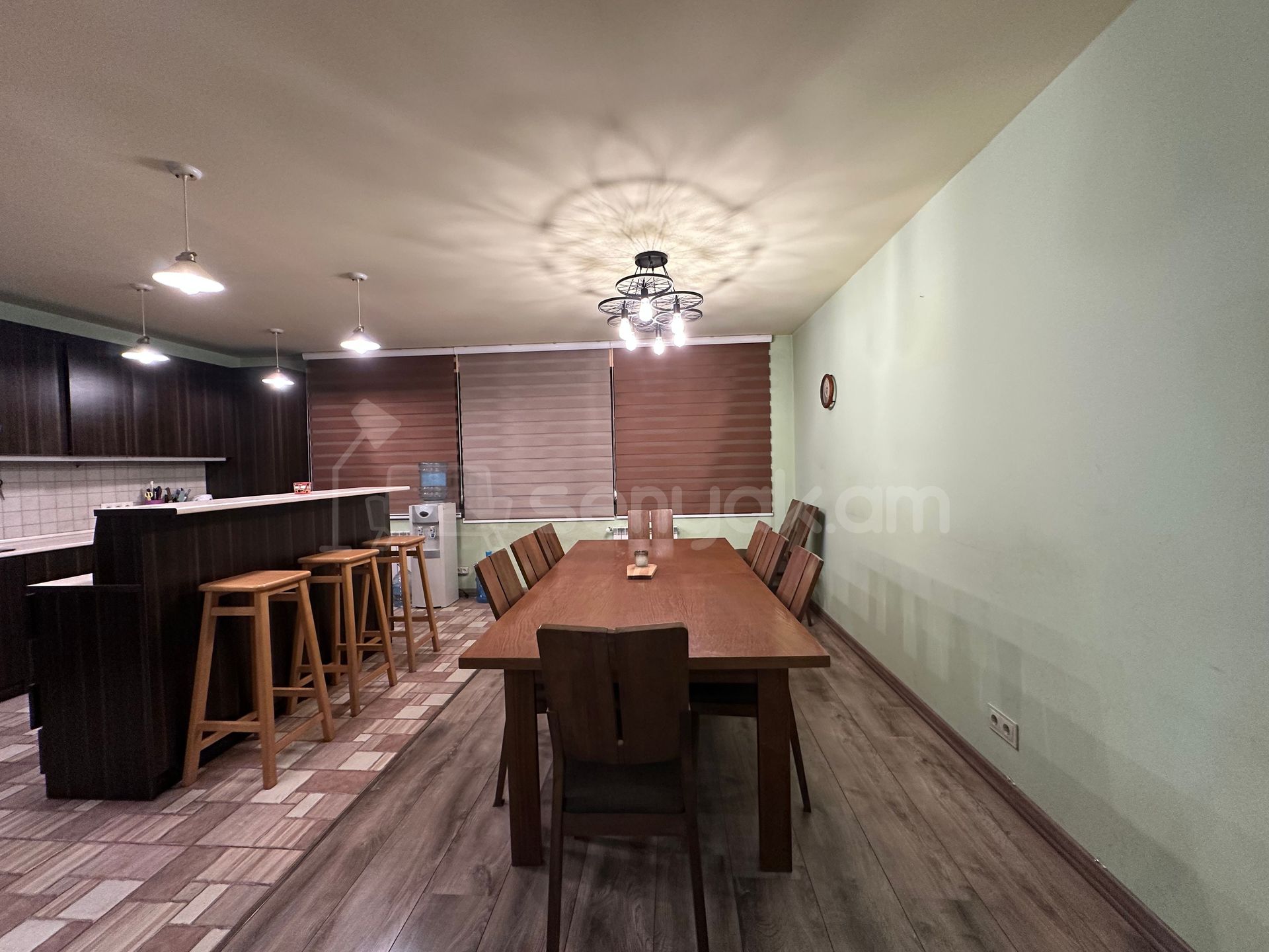 Օֆիսային Տարածք, 235քմ, Կապիտալ Վերանորոգված