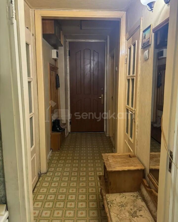 1 Սենյականոց Բնակարան Քարե Շենքում, 37քմ, 4/5 հարկ, Նորմալ Վիճակում