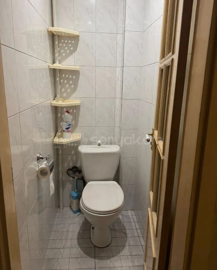 1 Սենյականոց Բնակարան Քարե Շենքում, 37քմ, 4/5 հարկ, Նորմալ Վիճակում