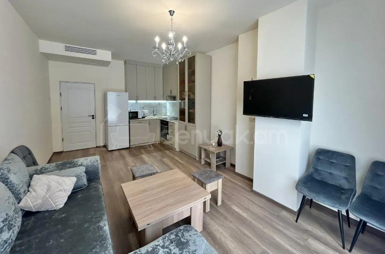 2 Սենյականոց Բնակարան, 51քմ, 3/16 հարկ, Դիզայներական Վերանորոգված, Կահավորված, Արևկող