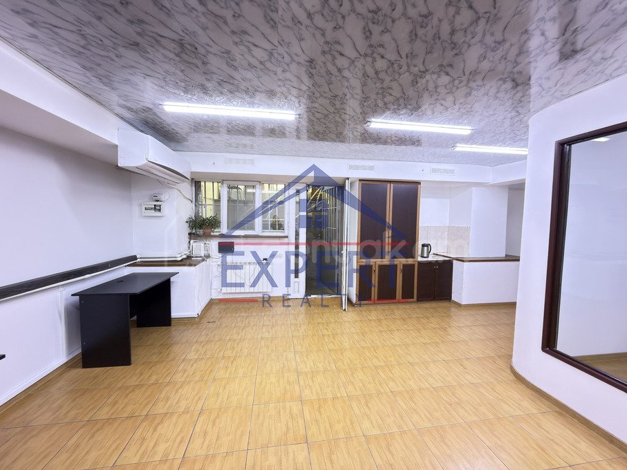 Օֆիսային Տարածք, 83քմ