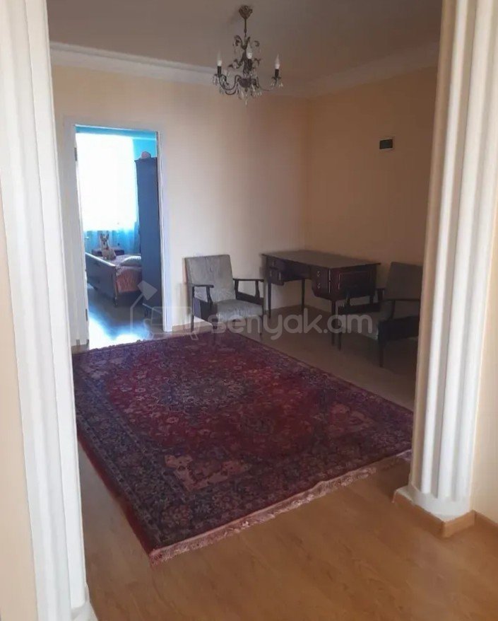 2 Սենյականոց Բնակարան Քարե Շենքում, 75քմ, 3/5 հարկ, Կապիտալ Վերանորոգված, Կահավորված