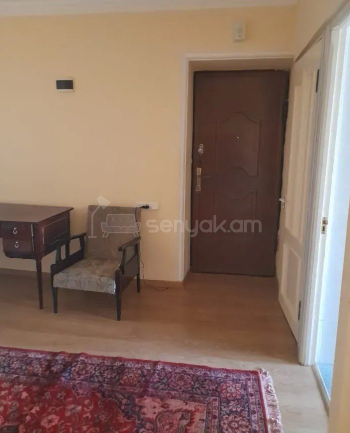 2 Սենյականոց Բնակարան Քարե Շենքում, 75քմ, 3/5 հարկ, Կապիտալ Վերանորոգված, Կահավորված