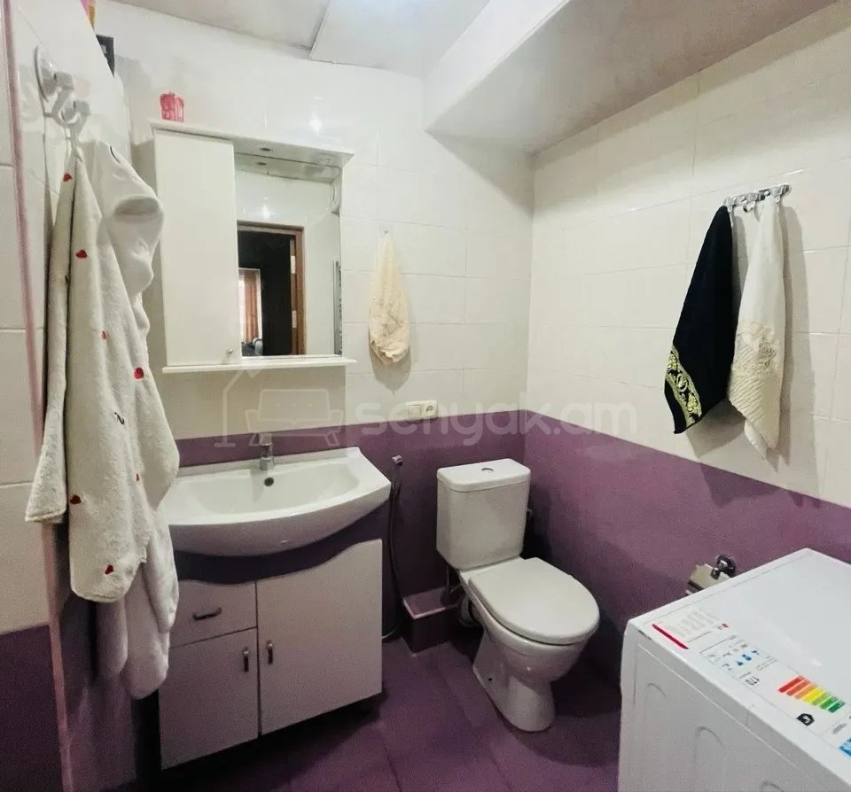 3 Սենյականոց Բնակարան, 80քմ, 9/15 հարկ, Նորմալ Վիճակում, Կահավորված