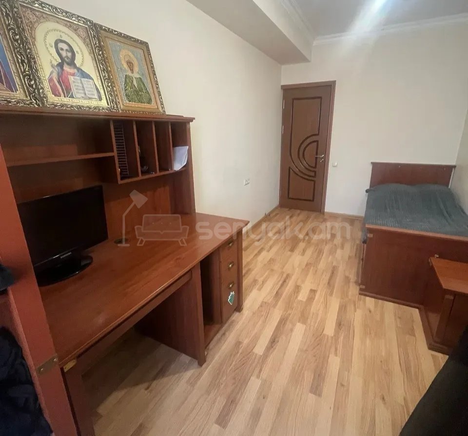 3 Սենյականոց Բնակարան, 80քմ, 9/15 հարկ, Նորմալ Վիճակում, Կահավորված