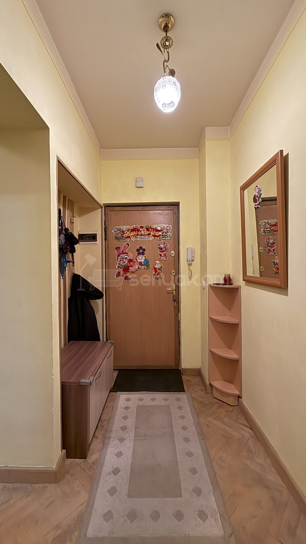 3 Սենյականոց Բնակարան Քարե Շենքում, 73քմ, 3/5 հարկ, Նորմալ Վիճակում