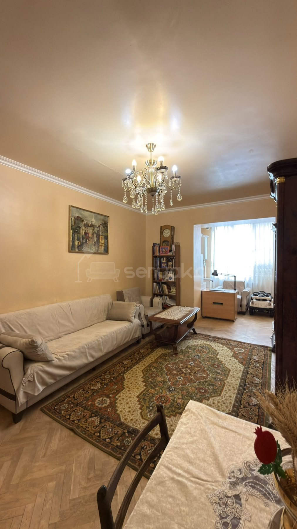 3 Սենյականոց Բնակարան Քարե Շենքում, 73քմ, 3/5 հարկ, Նորմալ Վիճակում