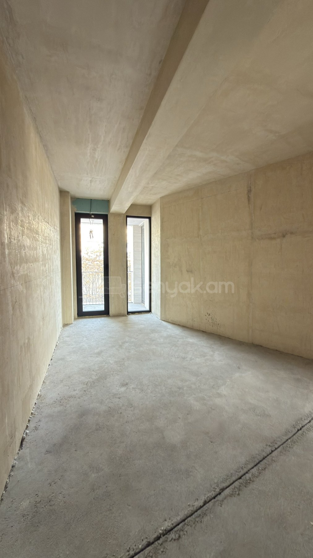 4 Սենյականոց Բնակարան Նորակառույցում, 170քմ, 3/7 հարկ, Զրոյական Վիճակում