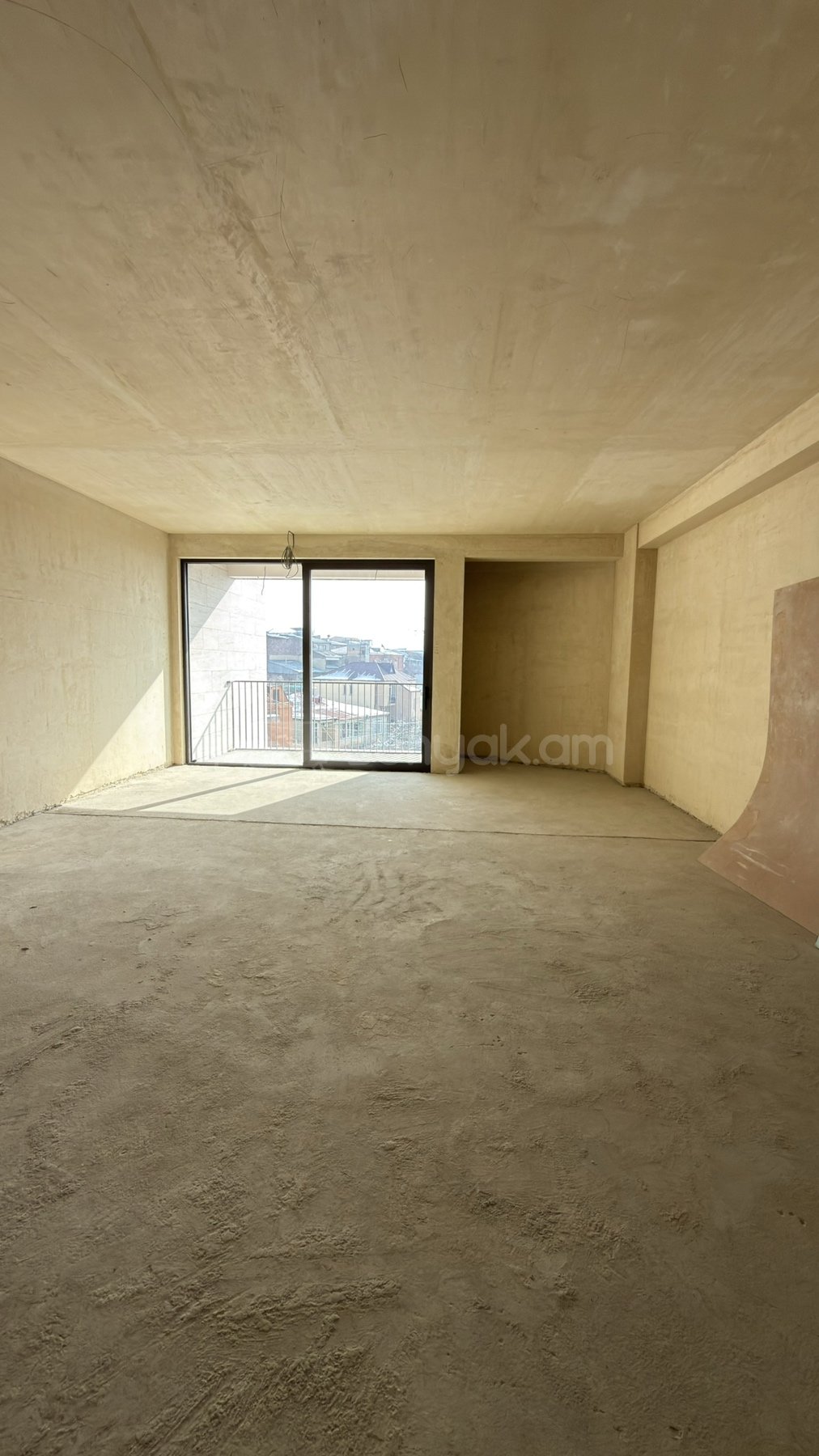 4 Սենյականոց Բնակարան Նորակառույցում, 170քմ, 3/7 հարկ, Զրոյական Վիճակում