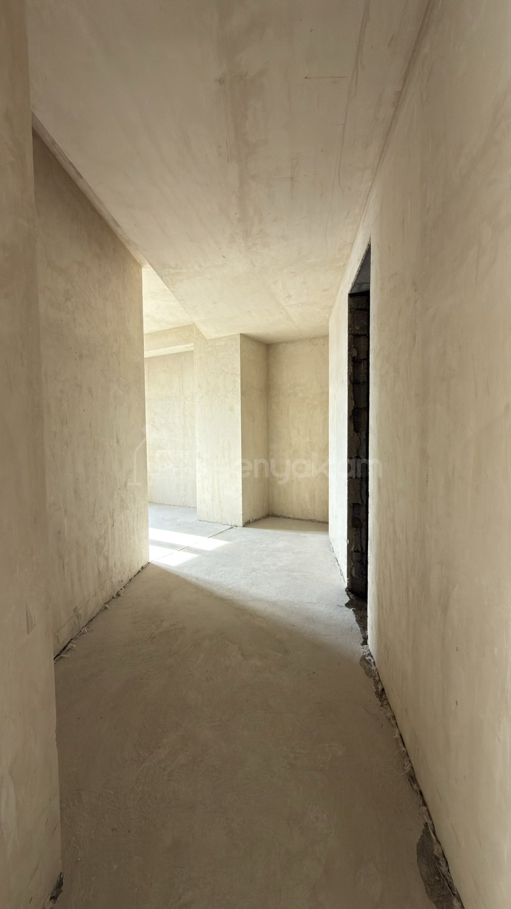 4 Սենյականոց Բնակարան Նորակառույցում, 170քմ, 4/7 հարկ, Զրոյական Վիճակում