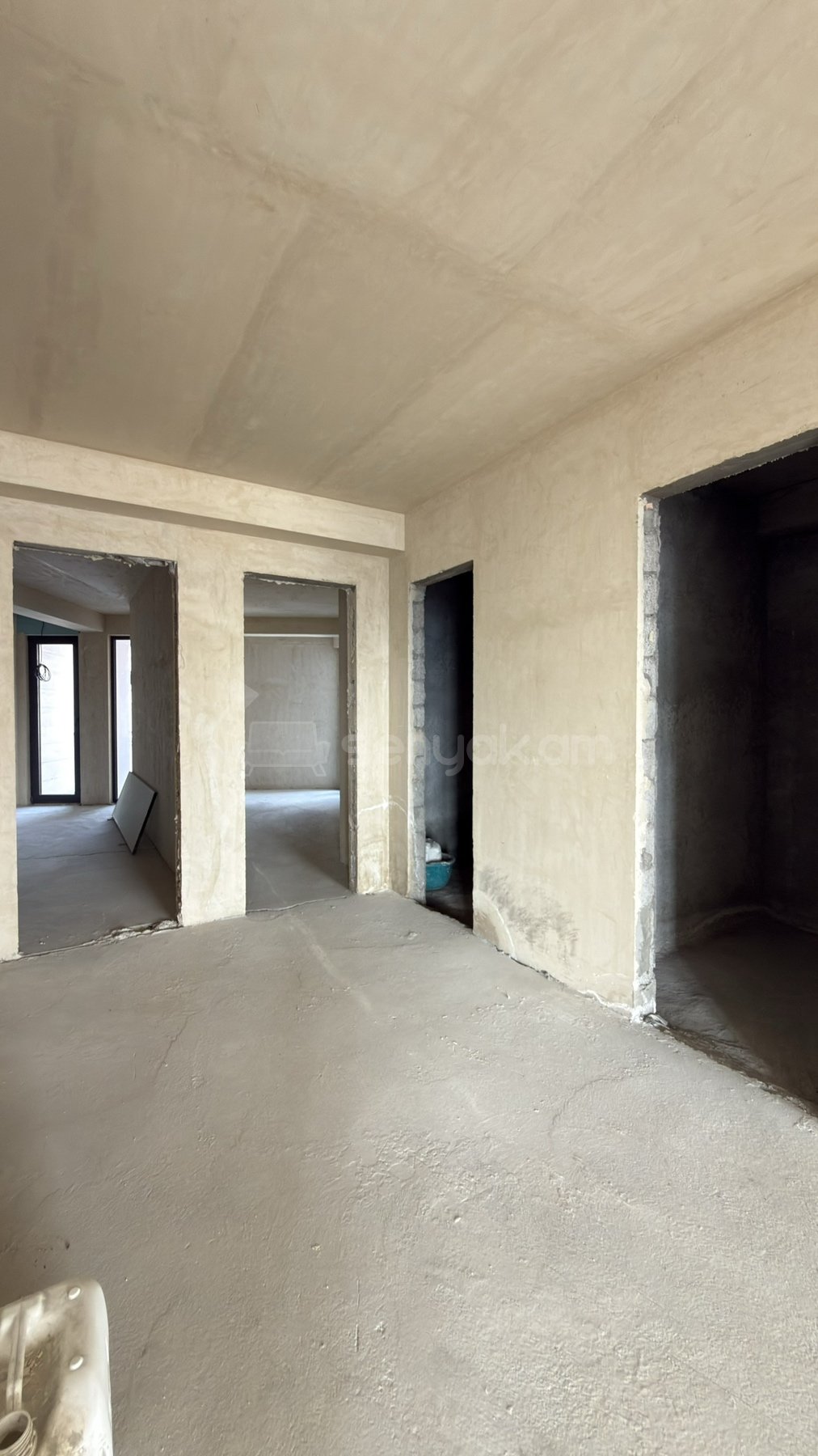 4 Սենյականոց Բնակարան Նորակառույցում, 170քմ, 4/7 հարկ, Զրոյական Վիճակում