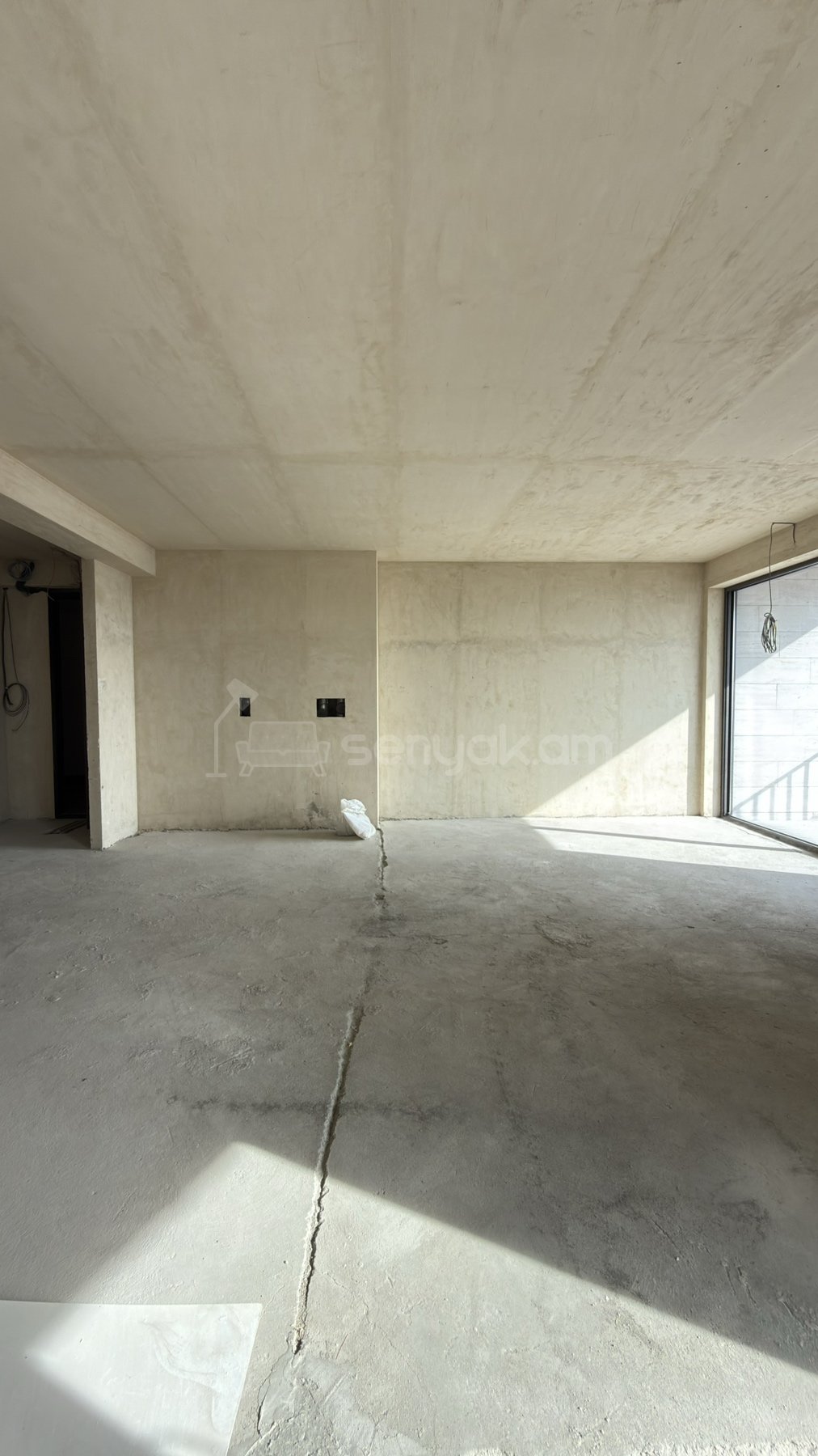 4 Սենյականոց Բնակարան Նորակառույցում, 170քմ, 4/7 հարկ, Զրոյական Վիճակում