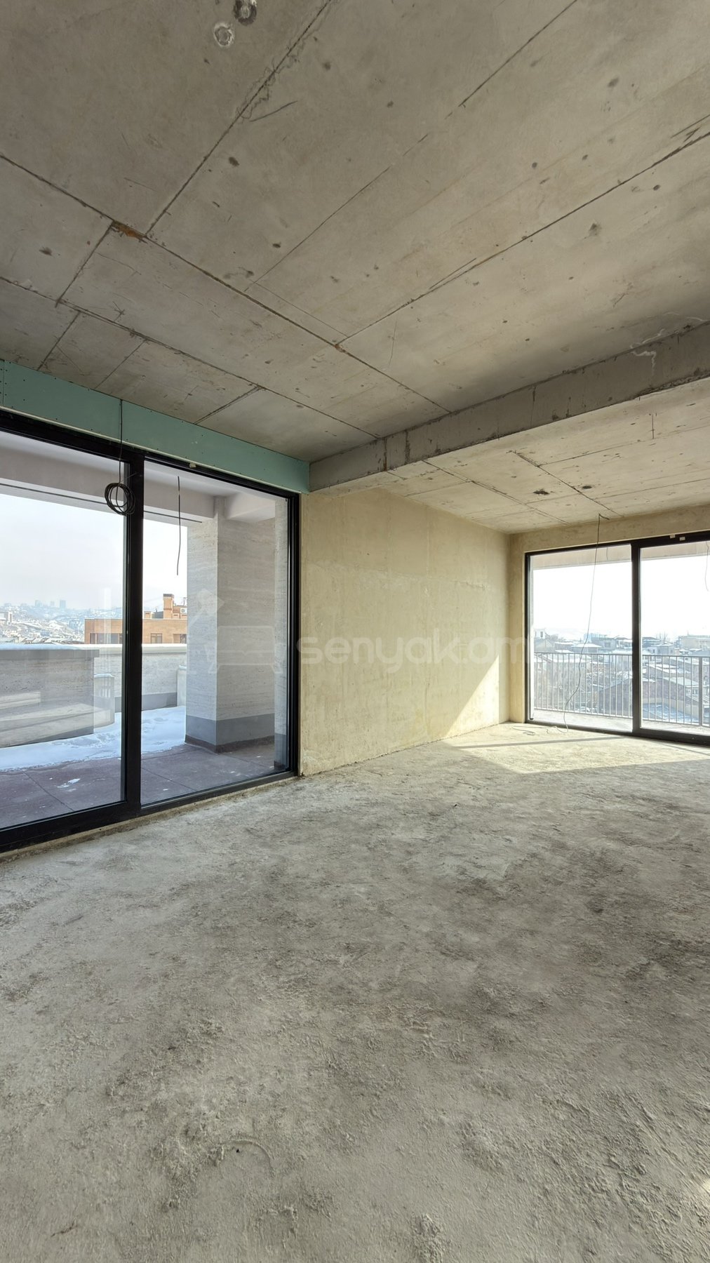 5 Սենյականոց Բնակարան Նորակառույցում, 320քմ, 7/7 հարկ, Զրոյական Վիճակում