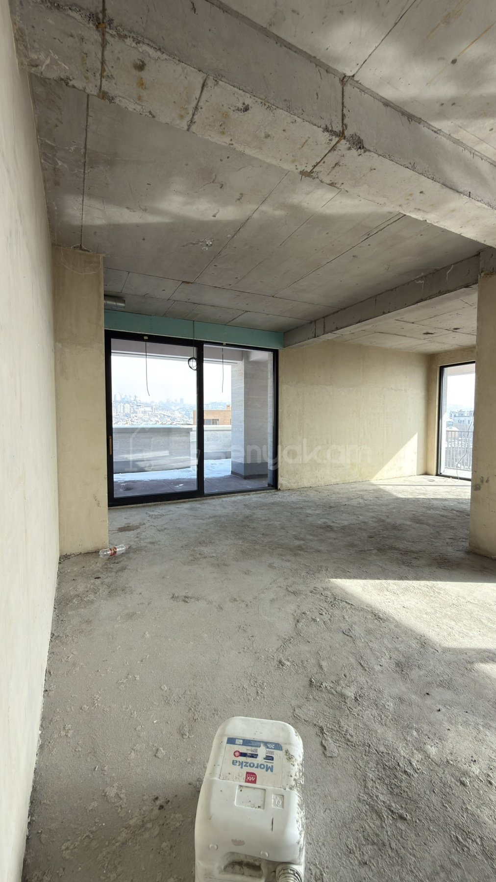 5 Սենյականոց Բնակարան Նորակառույցում, 320քմ, 7/7 հարկ, Զրոյական Վիճակում