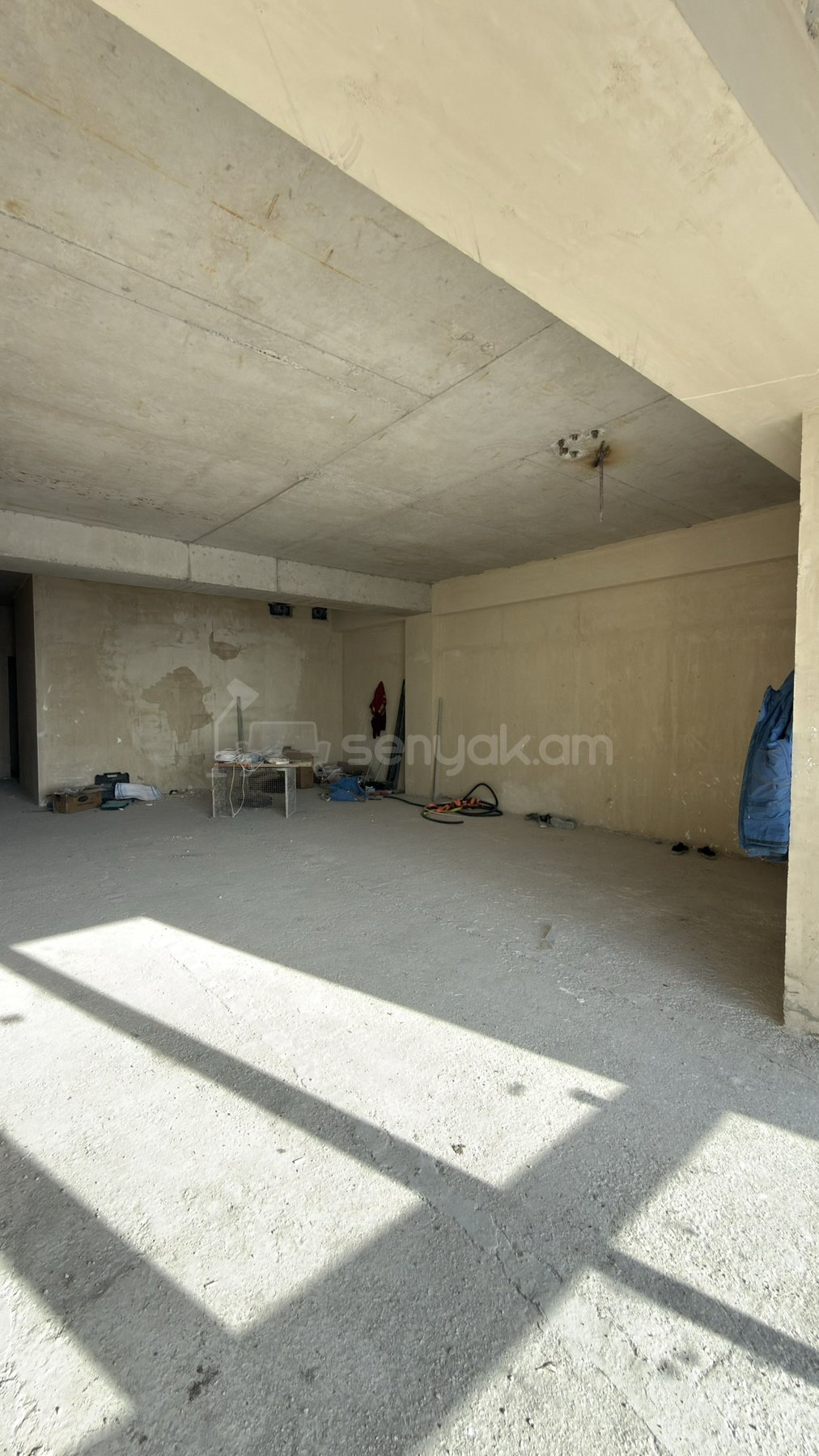 4 Սենյականոց Բնակարան Նորակառույցում, 128քմ, 6/17 հարկ, Զրոյական Վիճակում