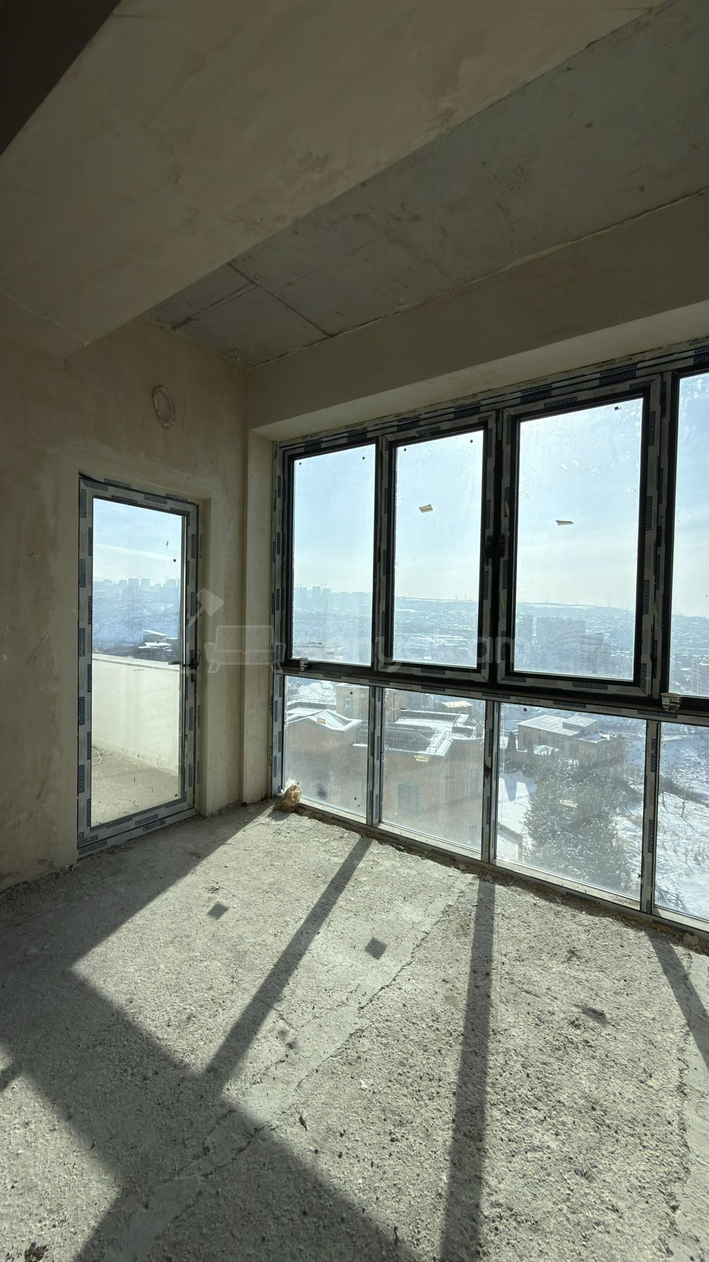 4 Սենյականոց Բնակարան Նորակառույցում, 128քմ, 6/17 հարկ, Զրոյական Վիճակում