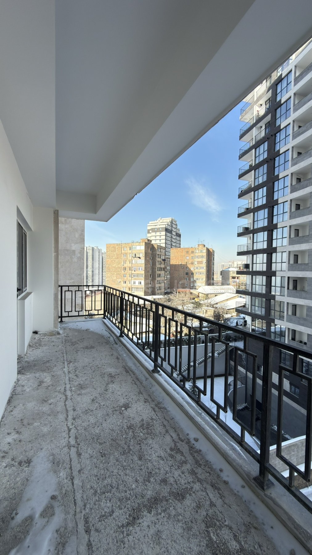 4 Սենյականոց Բնակարան Նորակառույցում, 128քմ, 6/17 հարկ, Զրոյական Վիճակում