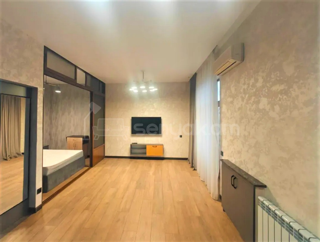 1 Սենյականոց Բնակարան Քարե Շենքում, 45քմ, 4/7 հարկ, Դիզայներական Վերանորոգված, Կահավորված