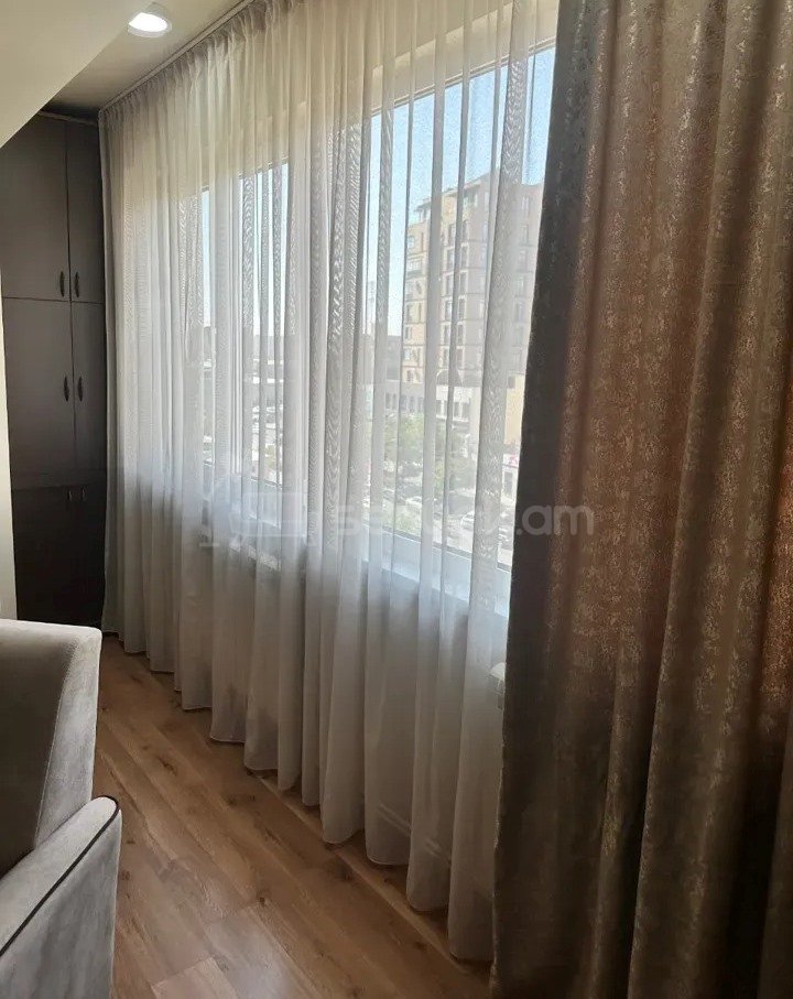 2 Սենյականոց Բնակարան, 62քմ, 7/9 հարկ, Նորմալ Վիճակում