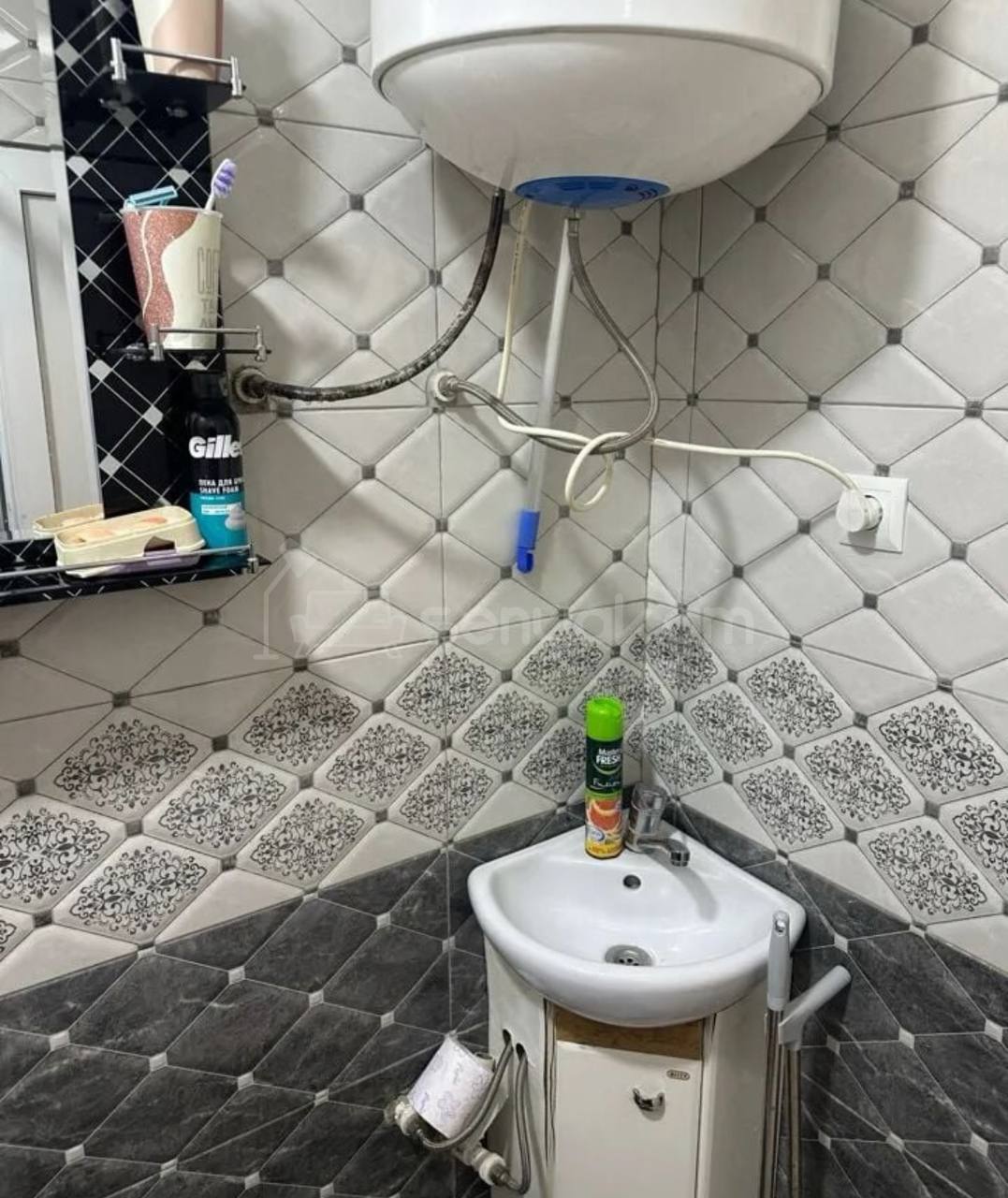 2 Սենյականոց Բնակարան, 38քմ, 5/9 հարկ, Նորմալ Վիճակում, Կահավորված, Արևկող