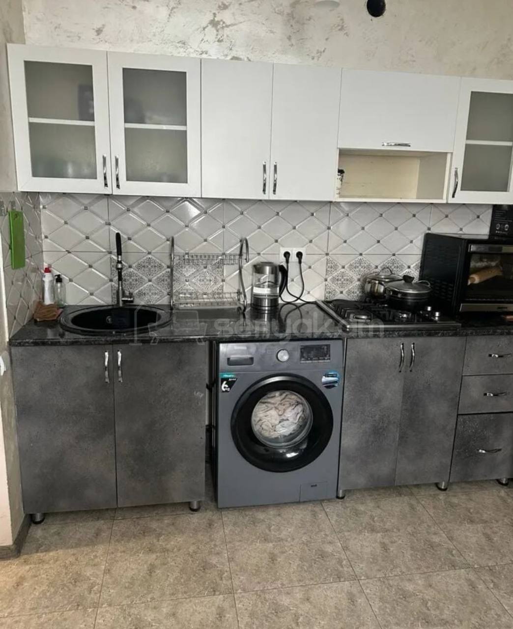 2 Սենյականոց Բնակարան, 38քմ, 5/9 հարկ, Նորմալ Վիճակում, Կահավորված, Արևկող