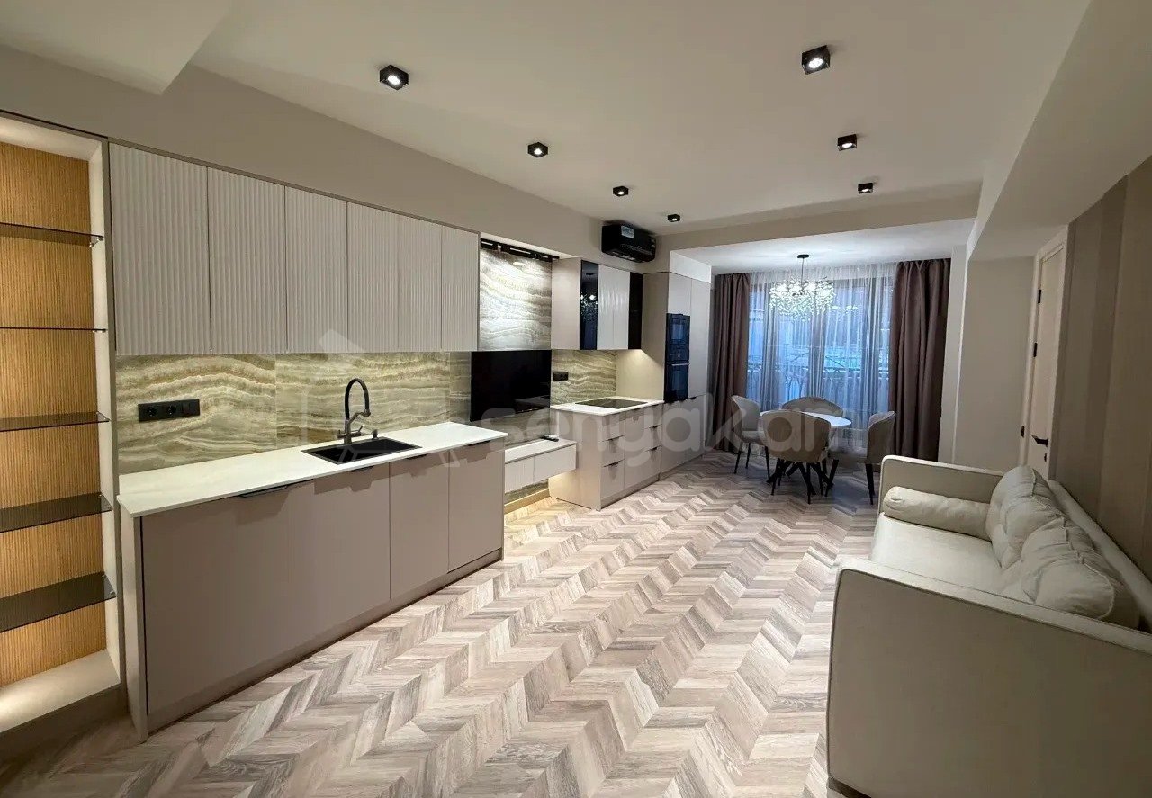 3 Սենյականոց Բնակարան, 47քմ, 3/9 հարկ, Կապիտալ Վերանորոգված