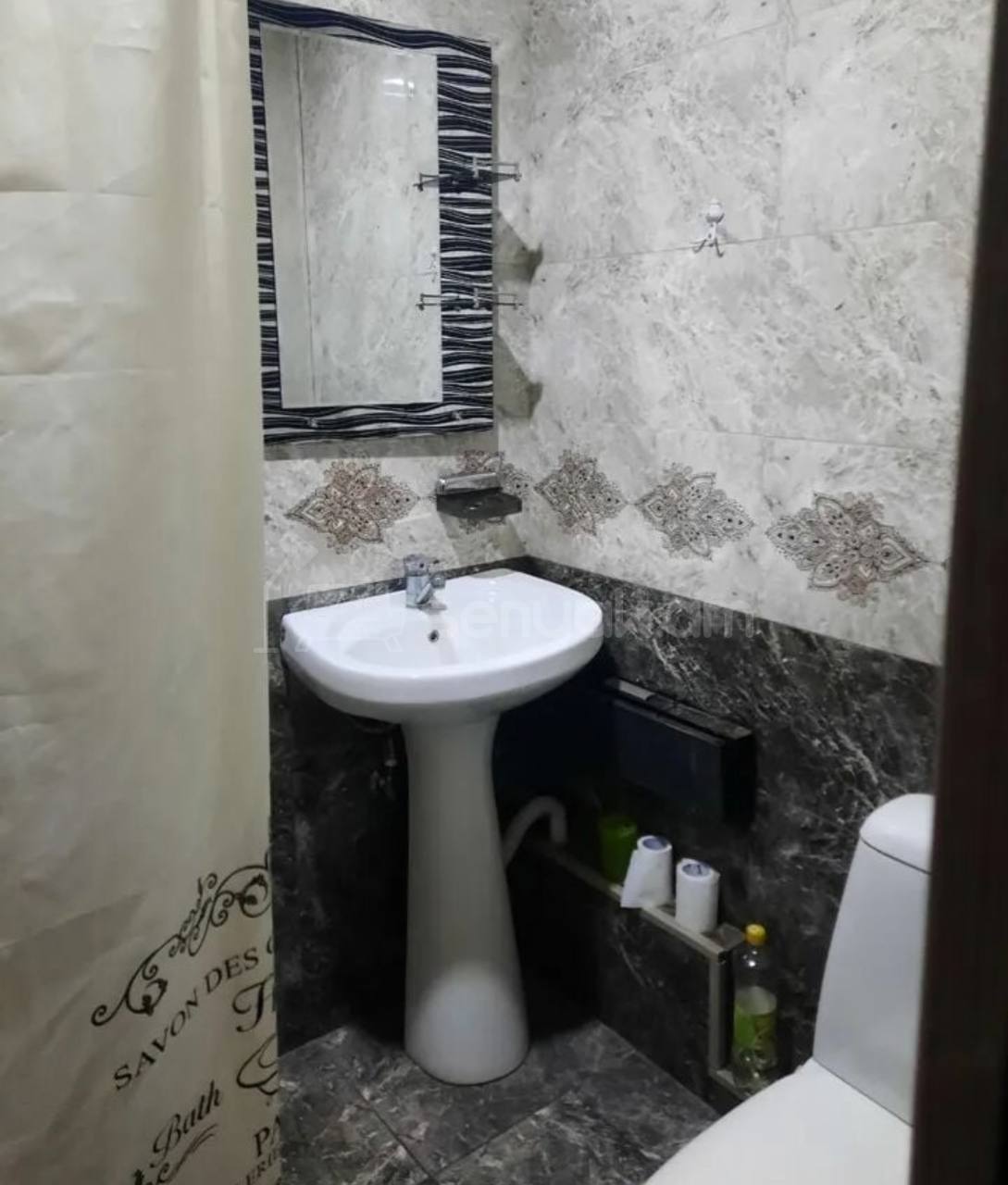 3 Սենյականոց Բնակարան Քարե Շենքում, 55քմ, 2/3 հարկ, Նորմալ Վիճակում, Կահավորված, Արևկող