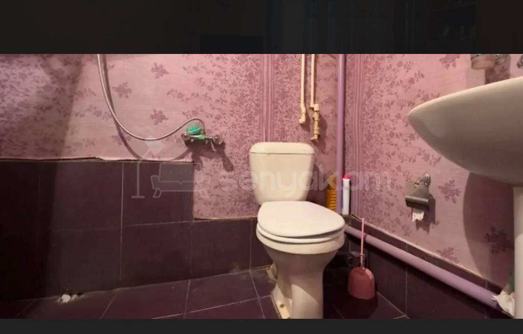 2 Սենյականոց Բնակարան Քարե Շենքում, 52քմ, 5/5 հարկ, Կոսմետիկ Վերանորոգված, Կահավորված, Արևկող