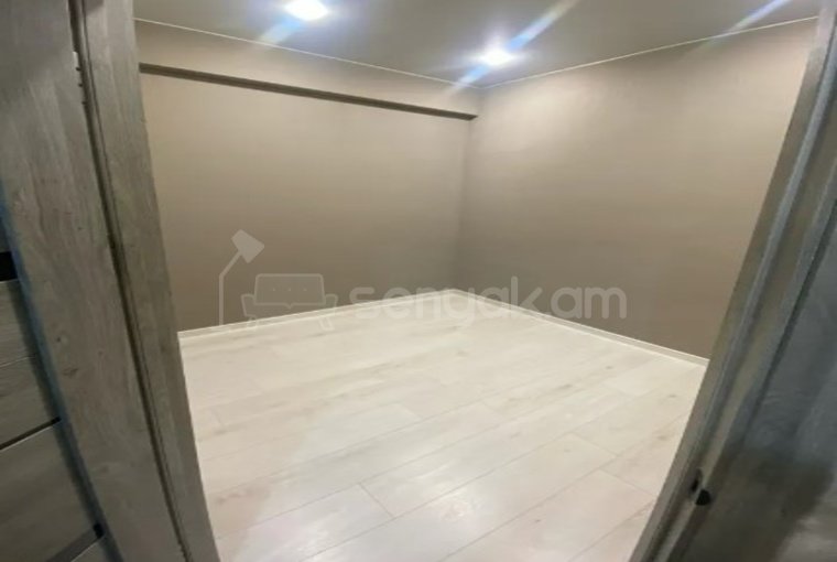 3 Սենյականոց Բնակարան, 62քմ, 7/14 հարկ, Կապիտալ Վերանորոգված, Կահավորված, Արևկող