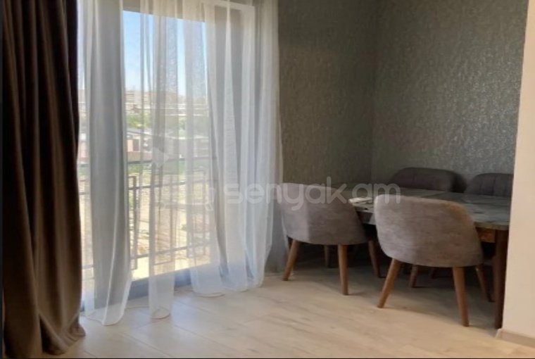 3 Սենյականոց Բնակարան, 62քմ, 7/14 հարկ, Կապիտալ Վերանորոգված, Կահավորված, Արևկող