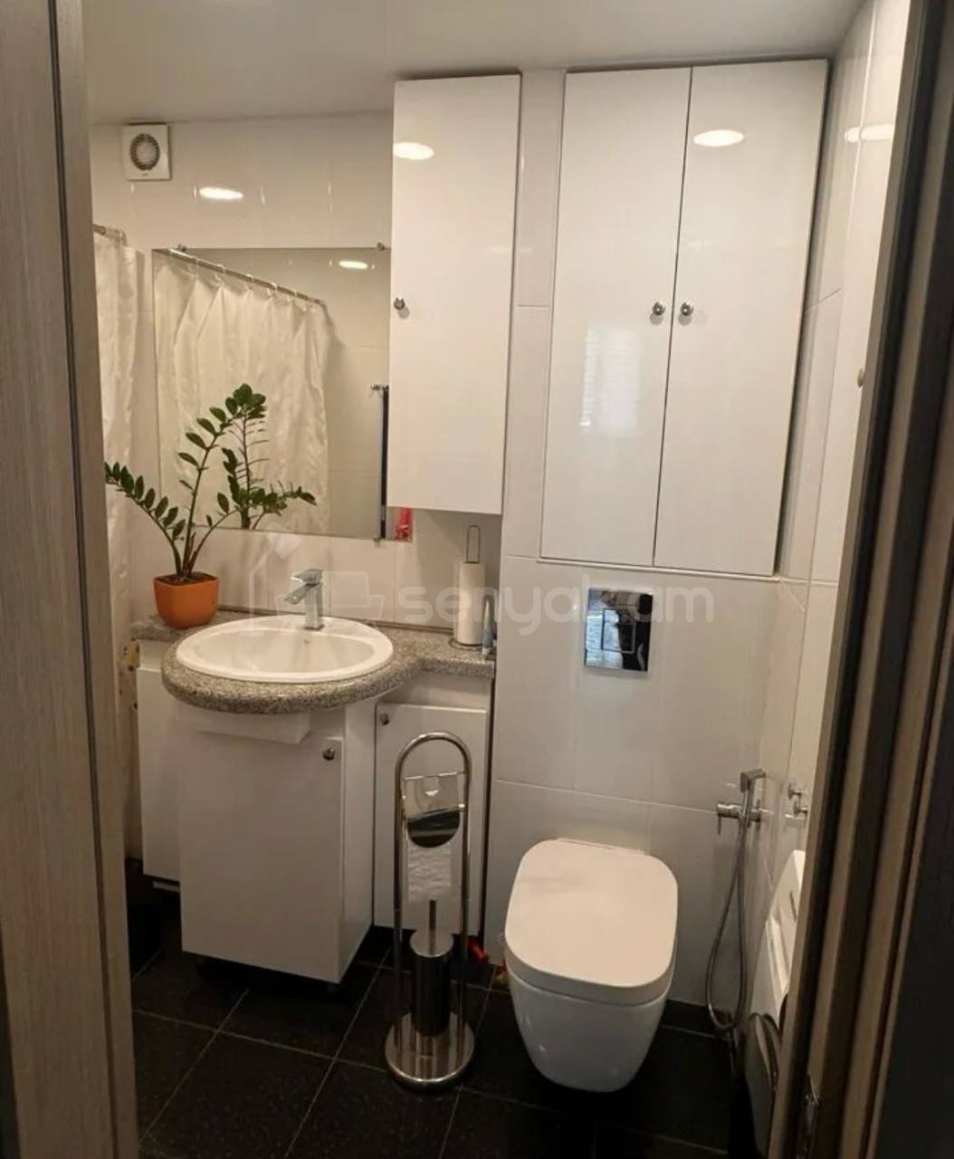 4 Սենյականոց Բնակարան, 110քմ, 10/16 հարկ, Կոսմետիկ Վերանորոգված