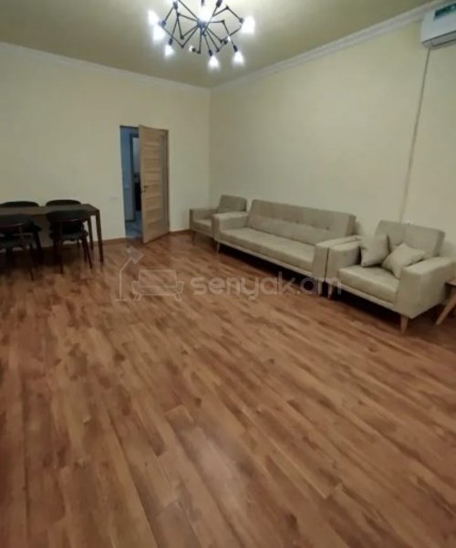 3 Սենյականոց Բնակարան, 100քմ, 1/18 հարկ, Կապիտալ Վերանորոգված, Կահավորված, Արևկող