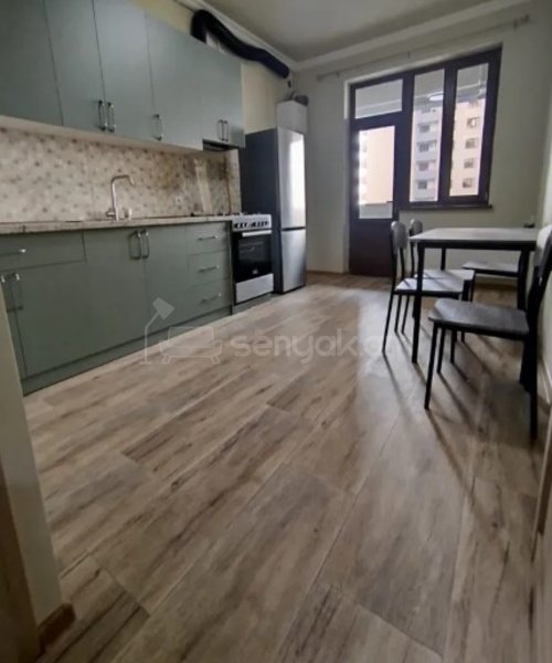 3 Սենյականոց Բնակարան, 100քմ, 1/18 հարկ, Կապիտալ Վերանորոգված, Կահավորված, Արևկող