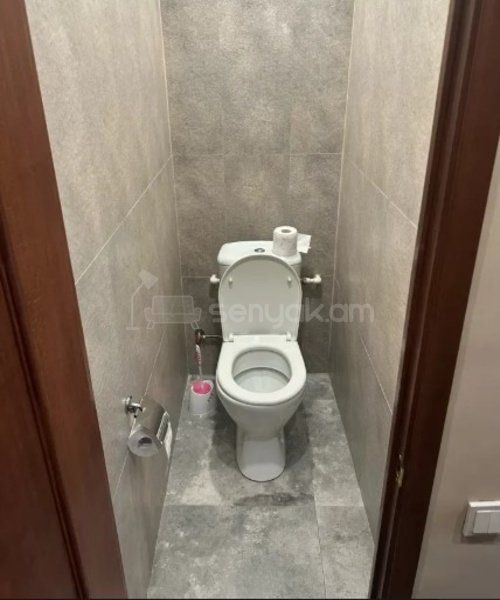 3 Սենյականոց Բնակարան Քարե Շենքում, 76քմ, 3/4 հարկ, Կապիտալ Վերանորոգված, Կահավորված, Արևկող