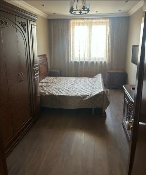 3 Սենյականոց Բնակարան Քարե Շենքում, 76քմ, 3/4 հարկ, Կապիտալ Վերանորոգված, Կահավորված, Արևկող