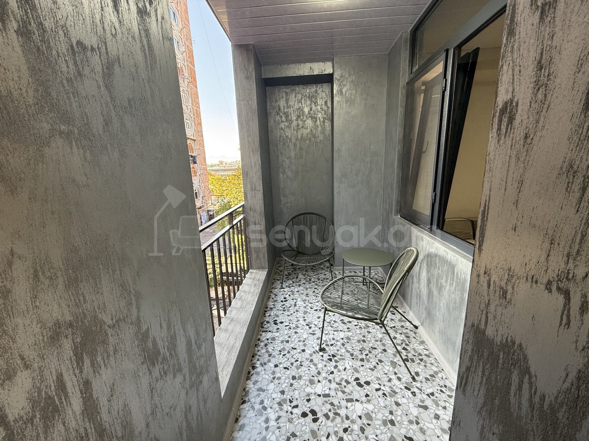 2 Սենյականոց Բնակարան, 47քմ, 3/9 հարկ, Դիզայներական Վերանորոգված